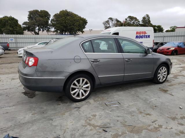 WVWEK73C16P073196 - 2006 VOLKSWAGEN PASSAT 2.0T LUXURY GRAY photo 3