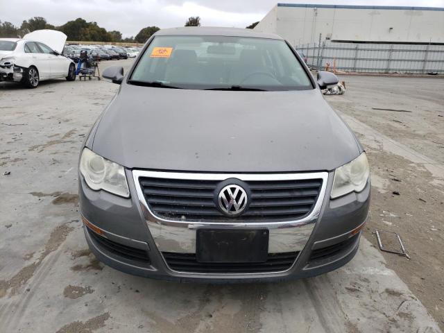 WVWEK73C16P073196 - 2006 VOLKSWAGEN PASSAT 2.0T LUXURY GRAY photo 5