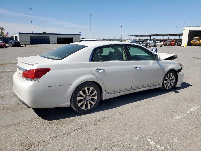 4T1BK3DB6CU456092 - 2012 TOYOTA AVALON BASE WHITE photo 3