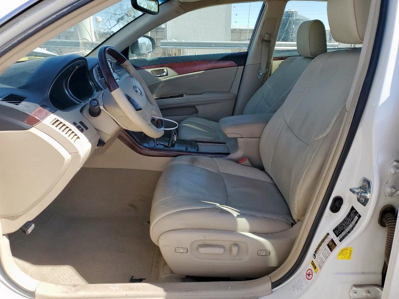 4T1BK3DB6CU456092 - 2012 TOYOTA AVALON BASE WHITE photo 7