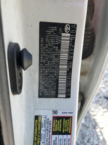 5YFBURHE7JP842990 - 2018 TOYOTA COROLLA L თეთრი ფოტო 12