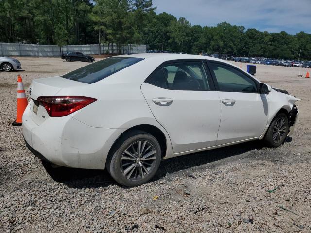 5YFBURHE7JP842990 - 2018 TOYOTA COROLLA L თეთრი ფოტო 3