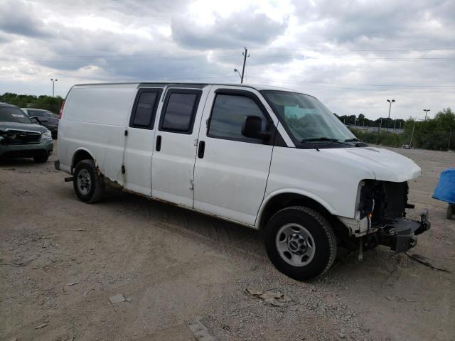 1GTGG29C781235679 - 2008 GMC SAVANA G2500 WHITE photo 4