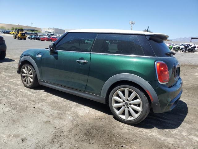 WMWXP7C54J2A48732 - 2018 MINI COOPER S GREEN photo 2