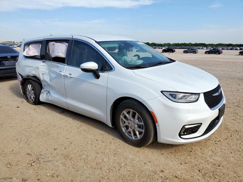 2C4RC1BG3PR629587 - 2023 CHRYSLER PACIFICA TOURING L WHITE photo 4