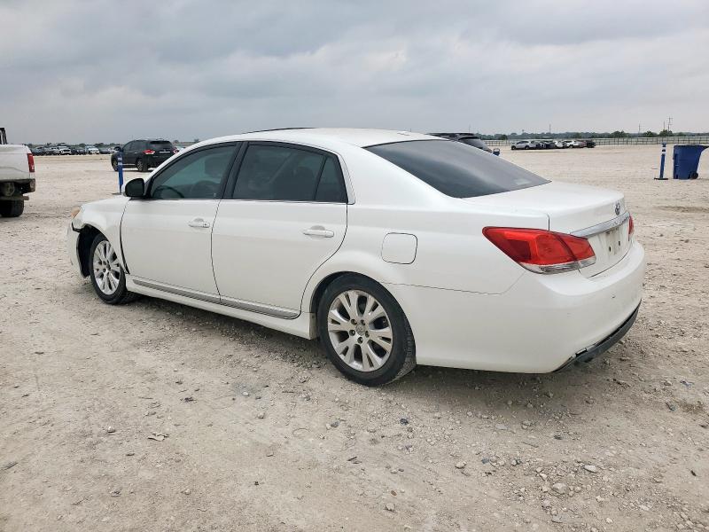 4T1BK3DB8BU398176 - 2011 TOYOTA AVALON BASE WHITE photo 2