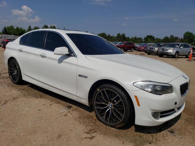 WBAXH5C53DDW12250 - 2013 BMW 528 XI WHITE photo 4