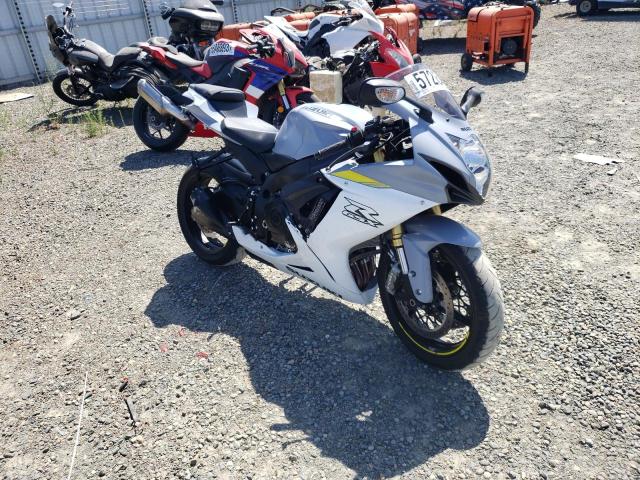 JS1GR7MA1N7100939 - 2022 SUZUKI GSX-R750 WHITE photo 1