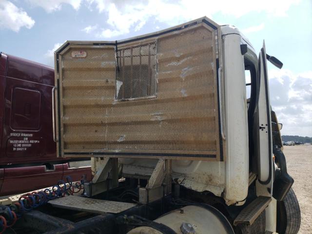 3AKJGEBG8FSGH7632 - 2015 FREIGHTLINER CASCADIA 1 WHITE photo 6