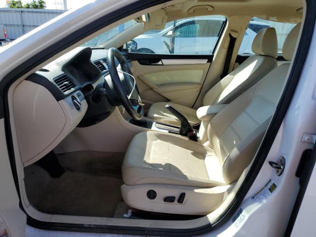 1VWBP7A36CC038905 - 2012 VOLKSWAGEN PASSAT SE 白色 照片 7