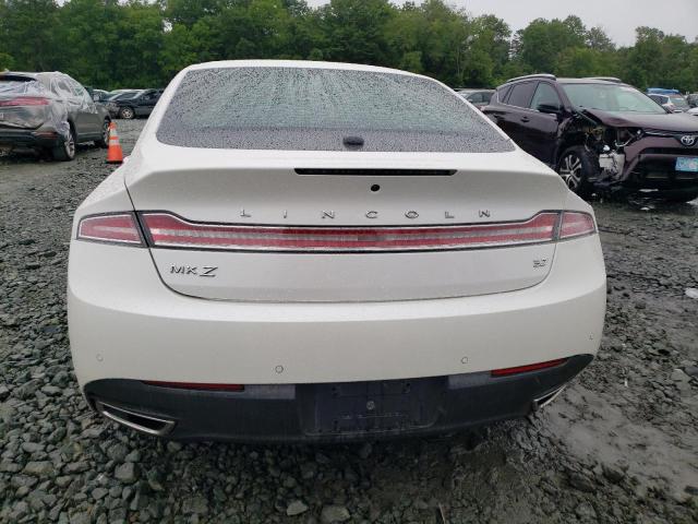 3LN6L2GKXGR623295 - 2016 LINCOLN MKZ WHITE photo 6