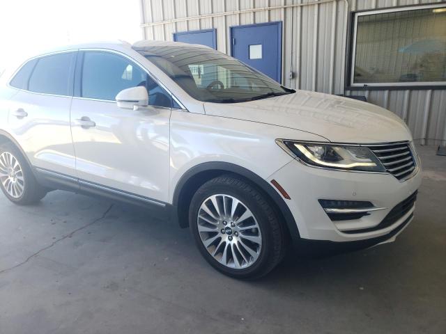 5LMCJ3D95HUL39497 - 2017 LINCOLN MKC RESERVE WHITE photo 4