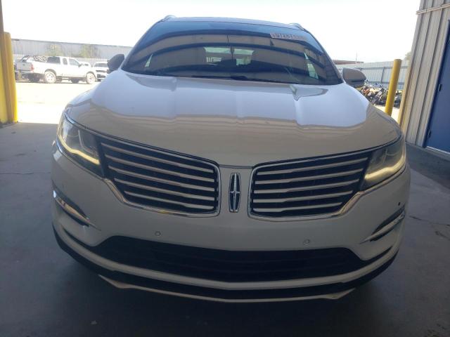 5LMCJ3D95HUL39497 - 2017 LINCOLN MKC RESERVE WHITE photo 5
