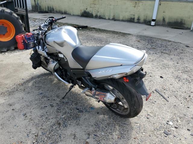 JKBZXNC138A002955 - 2008 KAWASAKI ZX1400 C SILVER photo 3