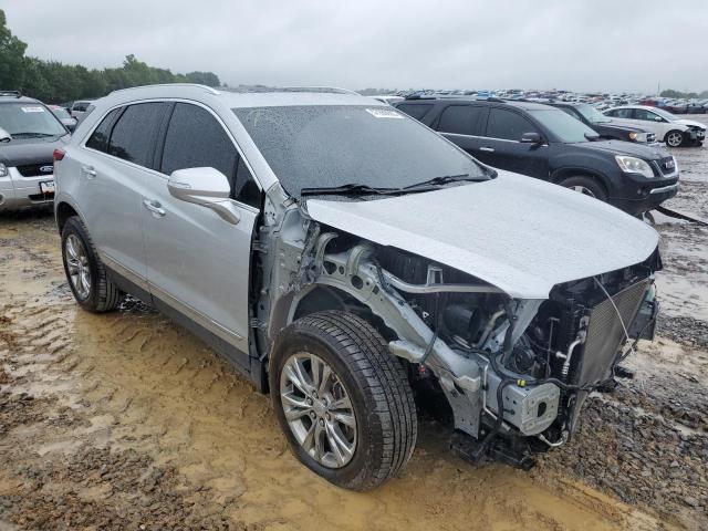 1GYKNDRS6LZ107702 - 2020 CADILLAC XT5 PREMIUM LUXURY SILVER photo 4