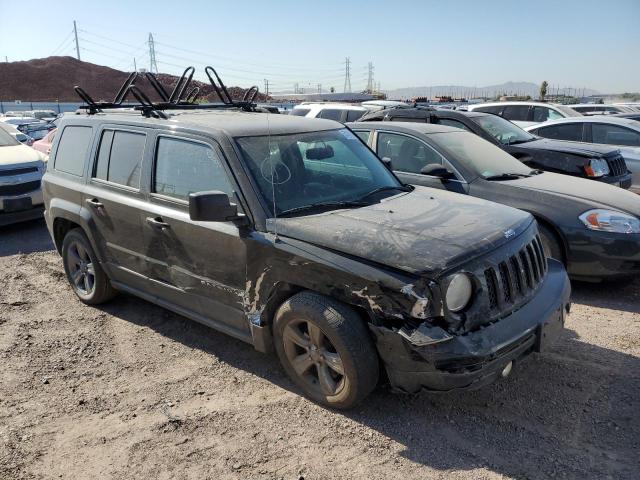 1C4NJPFA0ED821563 - 2014 JEEP PATRIOT LATITUDE BLACK photo 4