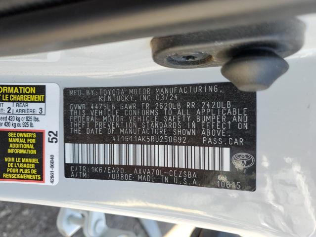 4T1G11AK5RU250692 - 2024 TOYOTA CAMRY SE NIGHT SHADE WHITE photo 13