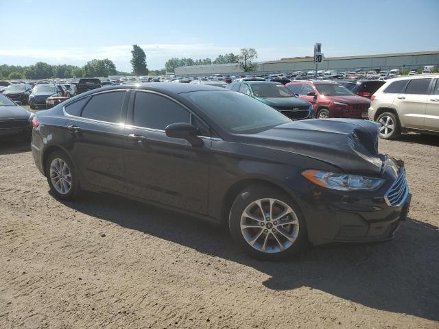 3FA6P0HD2LR132247 - 2020 FORD FUSION SE BLACK photo 4