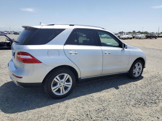 4JGDA5HB6CA069691 - 2012 MERCEDES-BENZ ML 350 4MATIC SILVER photo 3