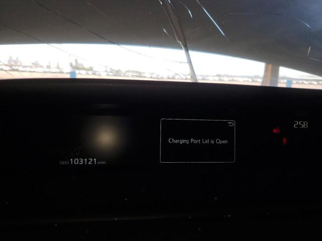 JTDKARFP5J3085321 - 2018 TOYOTA PRIUS PRIM 白色 照片 9