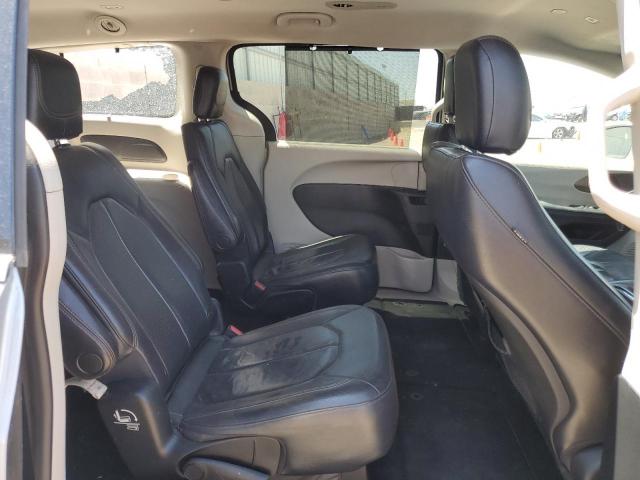 2C4RC1BG6JR113652 - 2018 CHRYSLER PACIFICA TOURING L SILVER photo 11