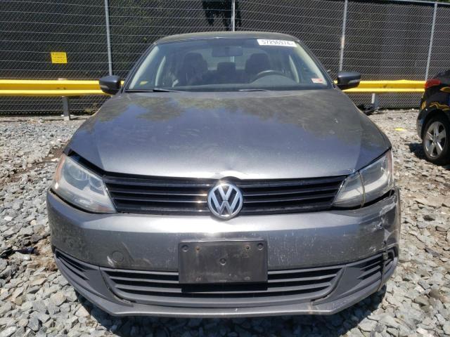 3VWBP7AJXCM451150 - 2012 VOLKSWAGEN JETTA SE GRAY photo 5