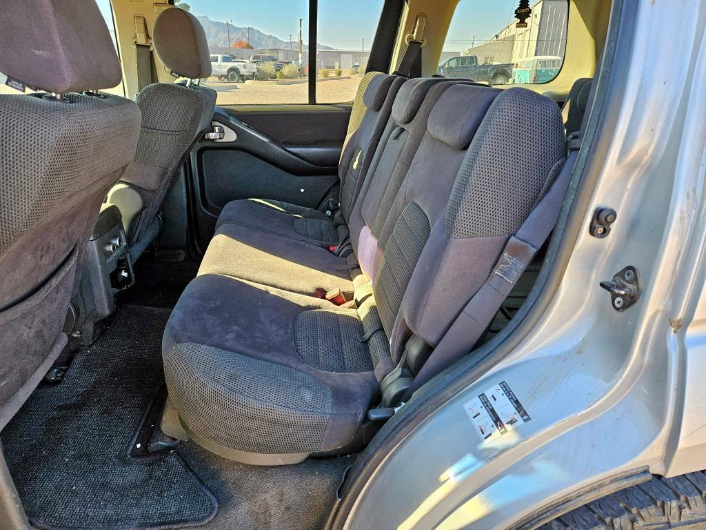 5N1AR18UX6C614192 - 2006 NISSAN PATHFINDER LE SILVER photo 6