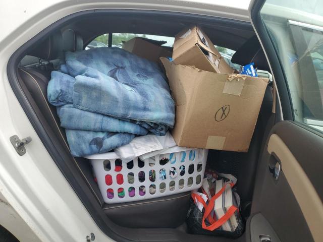 1G1ZE5EB6AF267506 - 2010 CHEVROLET MALIBU LTZ WHITE photo 10