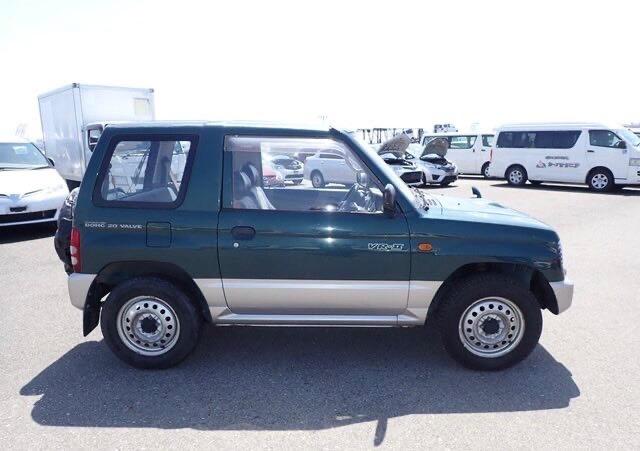 H56A0086439 - 1995 MITSUBISHI PAJERO GREEN photo 4