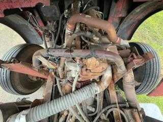 MB685FC1137 - 1977 MACK FIRE ENG RED photo 7