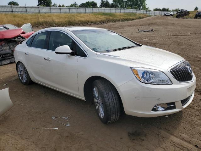 1G4PS5SK2C4163357 - 2012 BUICK VERANO WHITE photo 4