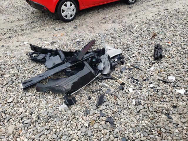 3KPF24AD0KE120310 - 2019 KIA FORTE FE SILVER photo 12