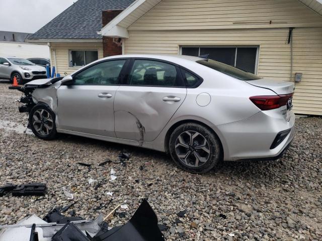 3KPF24AD0KE120310 - 2019 KIA FORTE FE SILVER photo 2