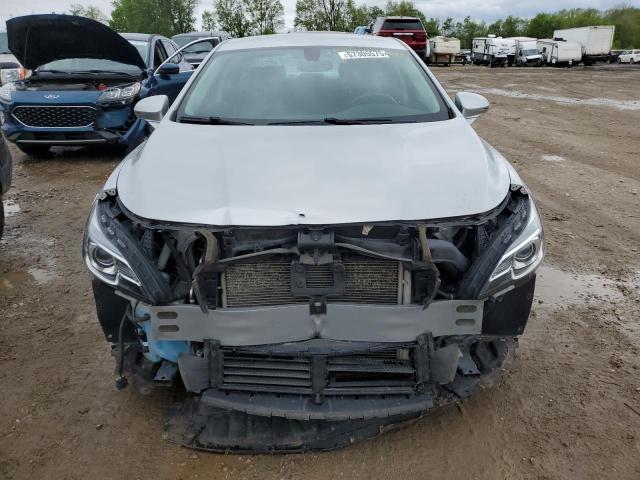 1G4ZP5SSXHU144718 - 2017 BUICK LACROSSE ESSENCE SILVER photo 5