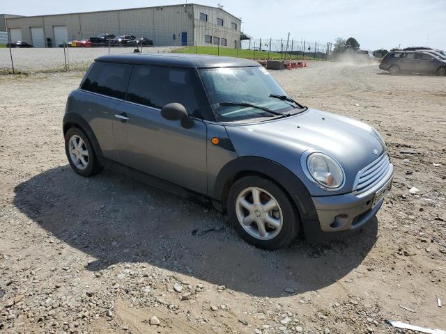 WMWMF3C58ATZ62715 - 2010 MINI COOPER SILVER photo 4