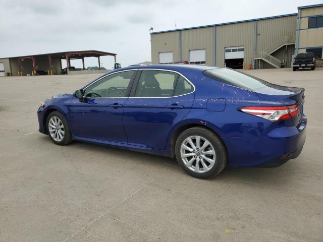 JTNB11HK1J3030878 - 2018 TOYOTA CAMRY L BLUE photo 2