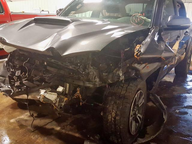 3TMCZ5AN8HM086418 - 2017 TOYOTA TACOMA DOUBLE CAB  照片 9