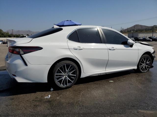 4T1G11AK7RU217502 - 2024 TOYOTA CAMRY SE NIGHT SHADE WHITE photo 3