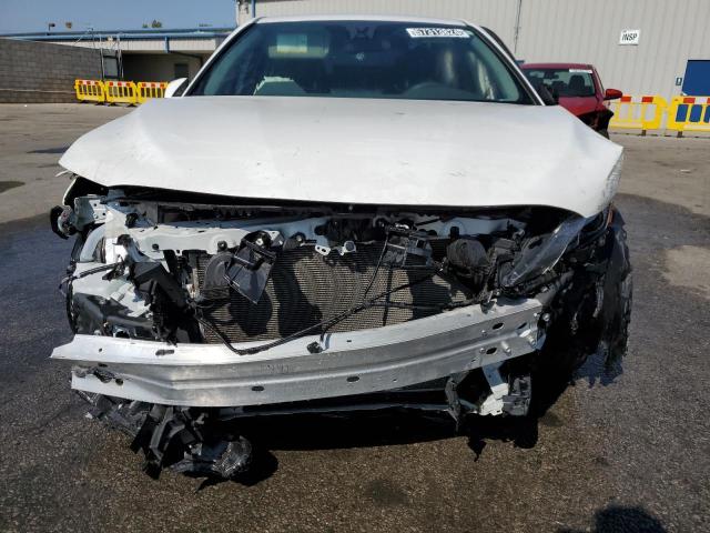 4T1G11AK7RU217502 - 2024 TOYOTA CAMRY SE NIGHT SHADE WHITE photo 5