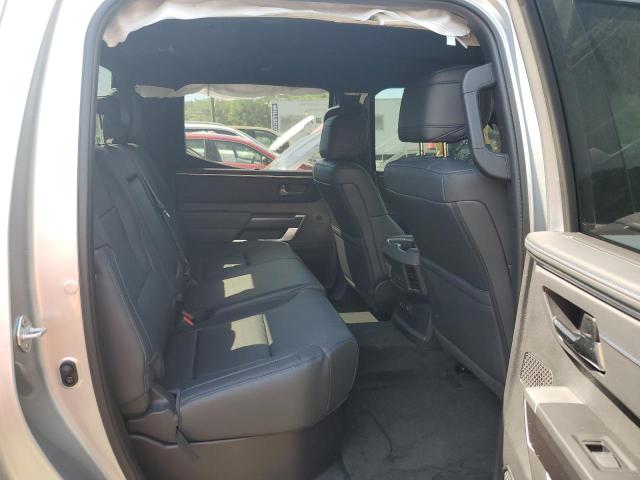 5TFNA5DB0PX075200 - 2023 TOYOTA TUNDRA CREWMAX PLATINUM Silber Foto 10