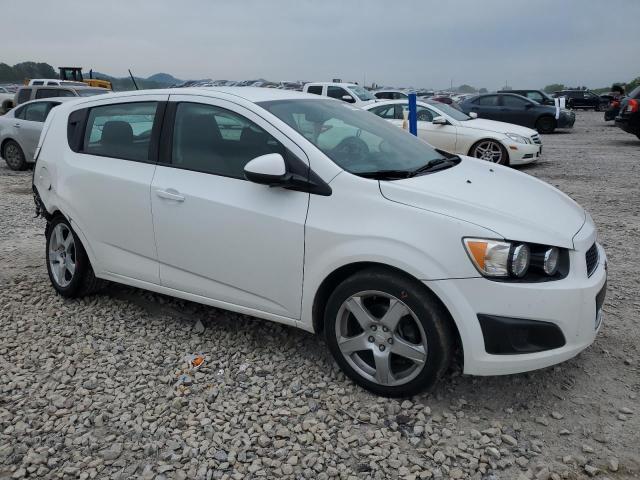 1G1JA6SH3G4172574 - 2016 CHEVROLET SONIC LS WHITE photo 4