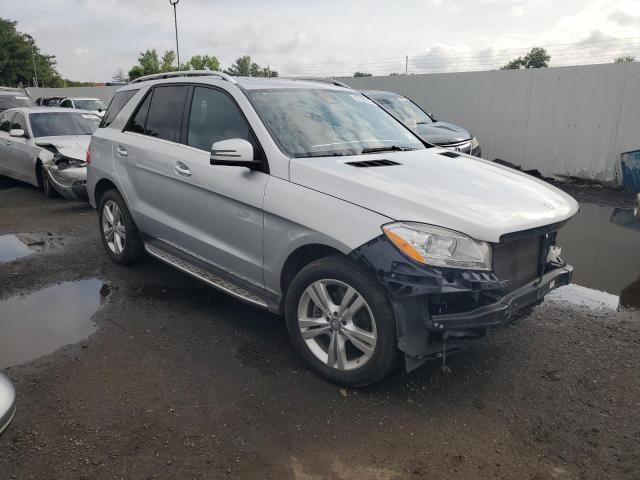 4JGDA5HB3FA448281 - 2015 MERCEDES-BENZ ML 350 4MATIC SILVER photo 4