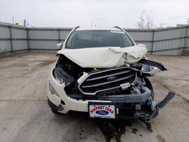 MAJ3S2GE3MC448246 - 2021 FORD ECOSPORT SE WHITE photo 5