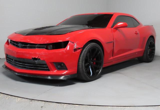 2G1FG1EW8F9271467 - 2015 CHEVROLET CAMARO SS RED photo 2