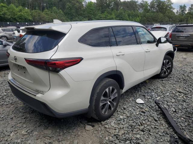 5TDHZRBH6LS501315 - 2020 TOYOTA HIGHLANDER XLE WHITE photo 3