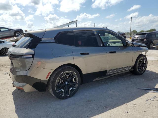 WB523CF09RCN76671 - 2024 BMW IX XDRIVE50 GRAY photo 3