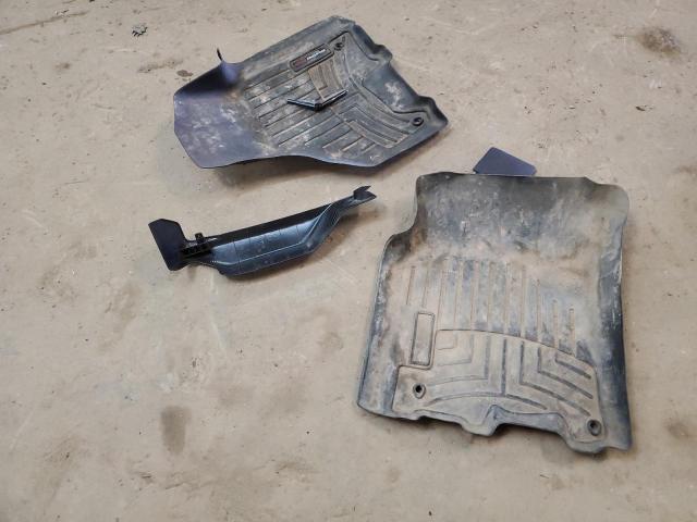 3C6UR5JJ6JG164823 - 2018 RAM 2500 SLT SILVER photo 12