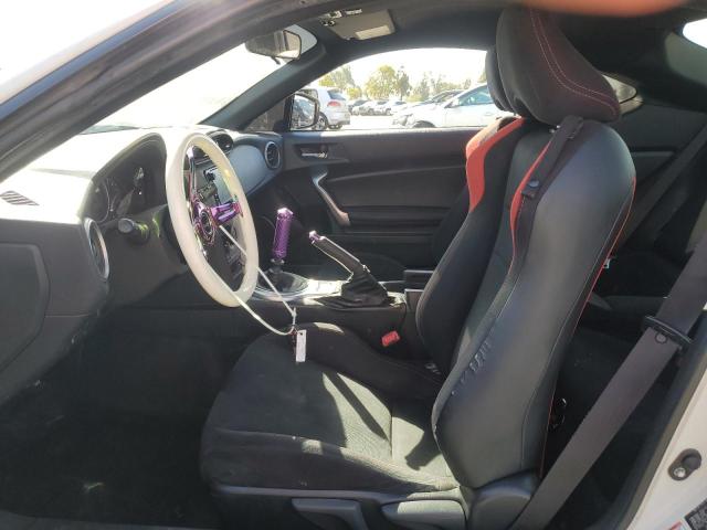 JF1ZNAA14G9702694 - 2016 TOYOTA SCION FR-S WHITE photo 7