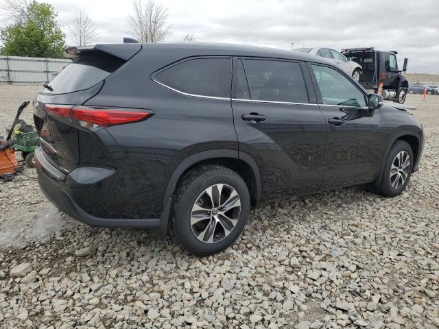5TDGZRBH6NS175420 - 2022 TOYOTA HIGHLANDER XLE BLACK photo 3
