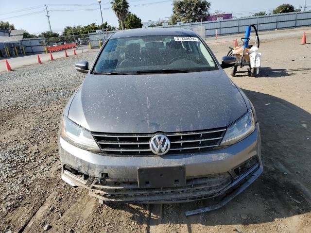 3VWDB7AJXJM246691 - 2018 VOLKSWAGEN JETTA SE GRAY photo 5